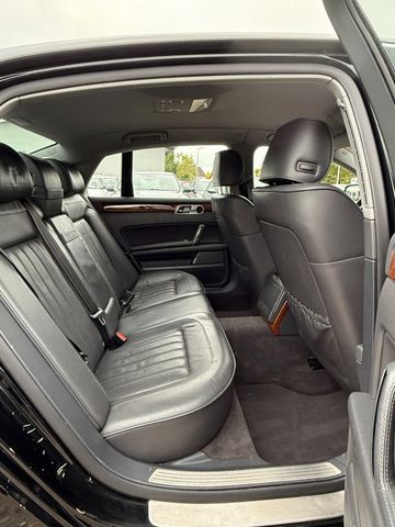 VW Phaeton
