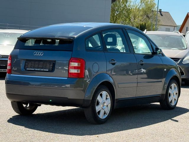 AUDI A2
