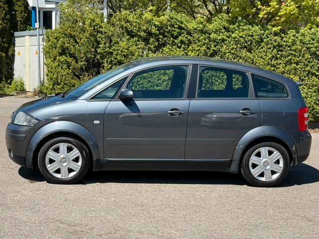 AUDI A2