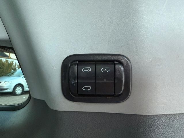 MERCEDES-BENZ Viano