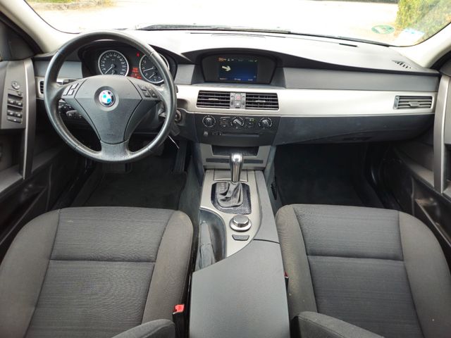 BMW 525
