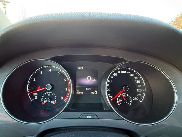 VW Golf