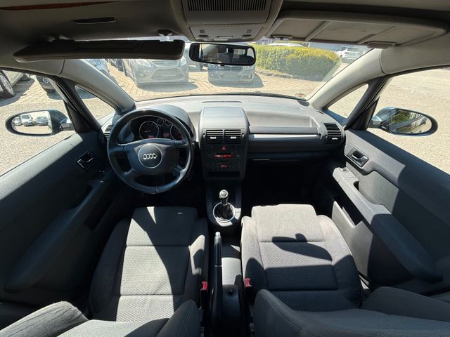 AUDI A2
